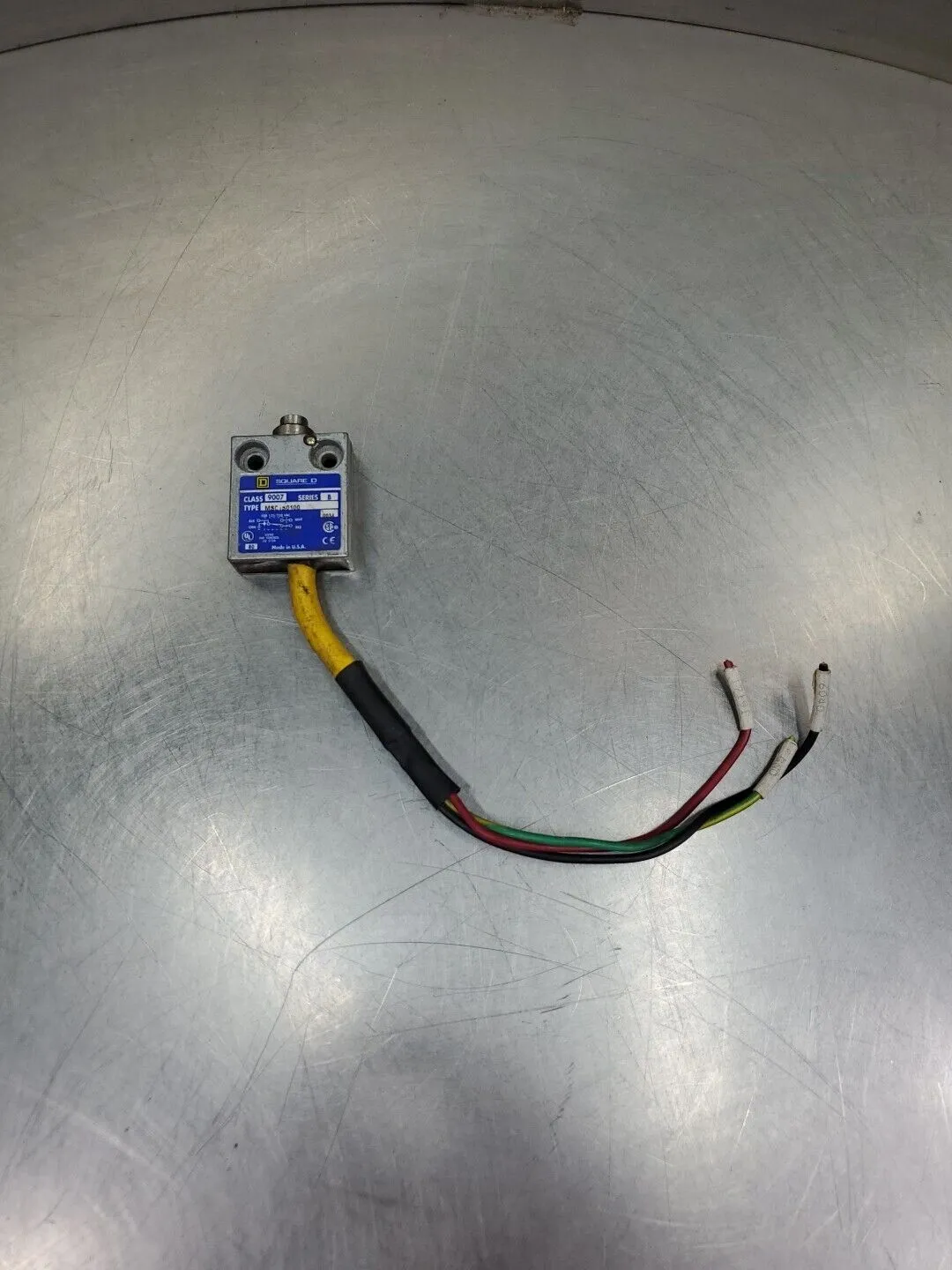 SQUARE D MS01S0100 MICRO LIMIT SWITCH, CLASS 9007 SER B. 5E-7/2