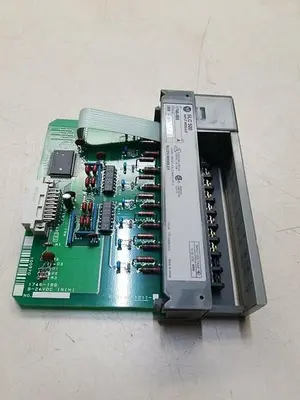 USED ALLEN BRADLEY 1746-IB8