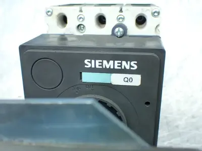 USED SIEMENS 3VL11102KE300AA0