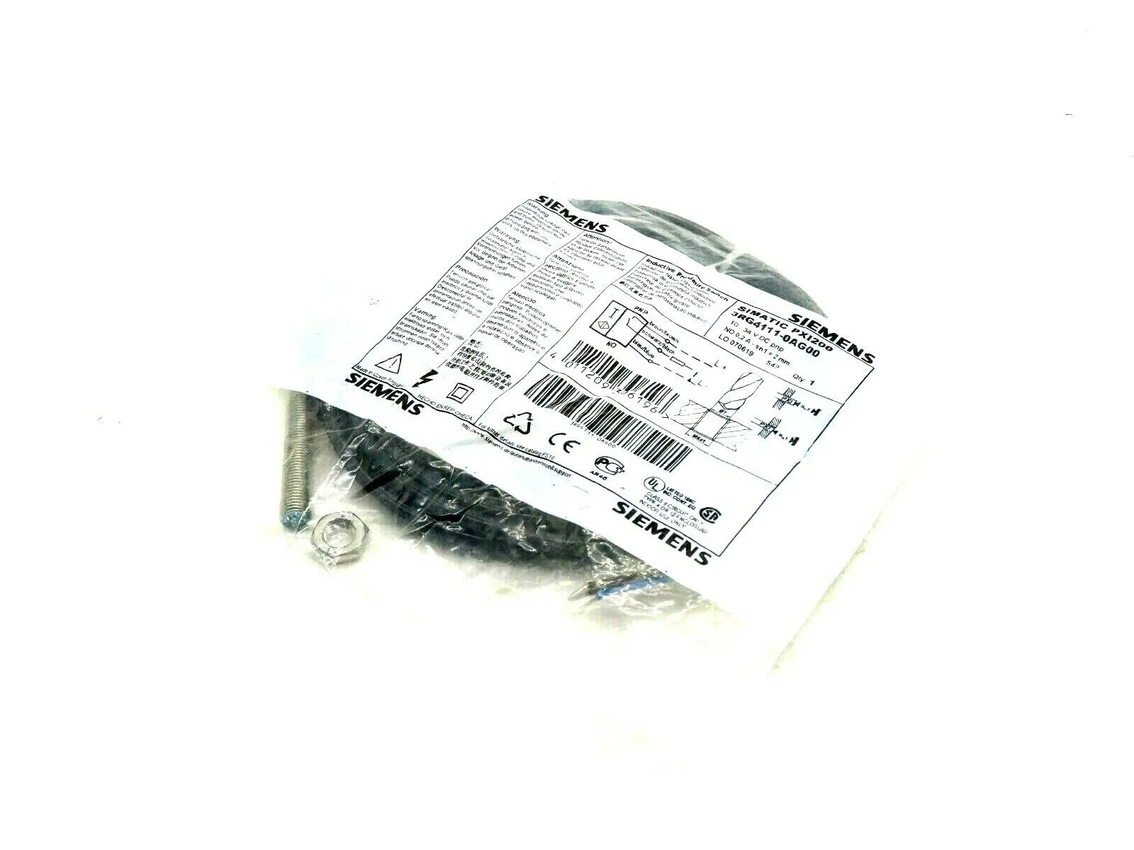 NEW SIEMENS 3RG4111-0AG00 PROXIMITY SWITCH 3RG41110AG00