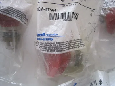 4 NEW ALLEN BRADLEY 800EM-MTS64 SWITCHES