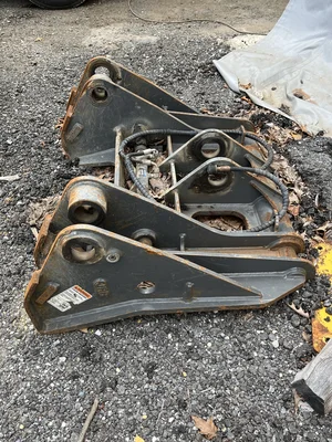 Used JRB Quick Coupler Misc Construction Attachements Maryland US | Zadoon Equipment #1480903