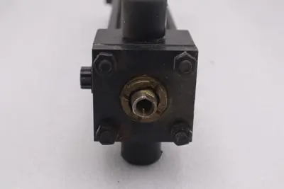 PARKER 02.00 CD2ANU49AC 9.540 FLUIDPOWER CYLINDER NEW STOCK #2519