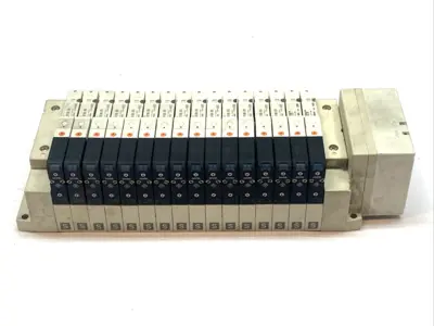 Used SMC Pneumatic Manifold w/ SV1100-5FU Solenoid Valves Solenoid Valves Michigan US | Maverick Industrial Sales #1395625