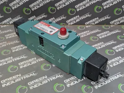 Numatics A23BB5008T47E30 Solenoid Valve 150 PSIG 120V Dual Coil New