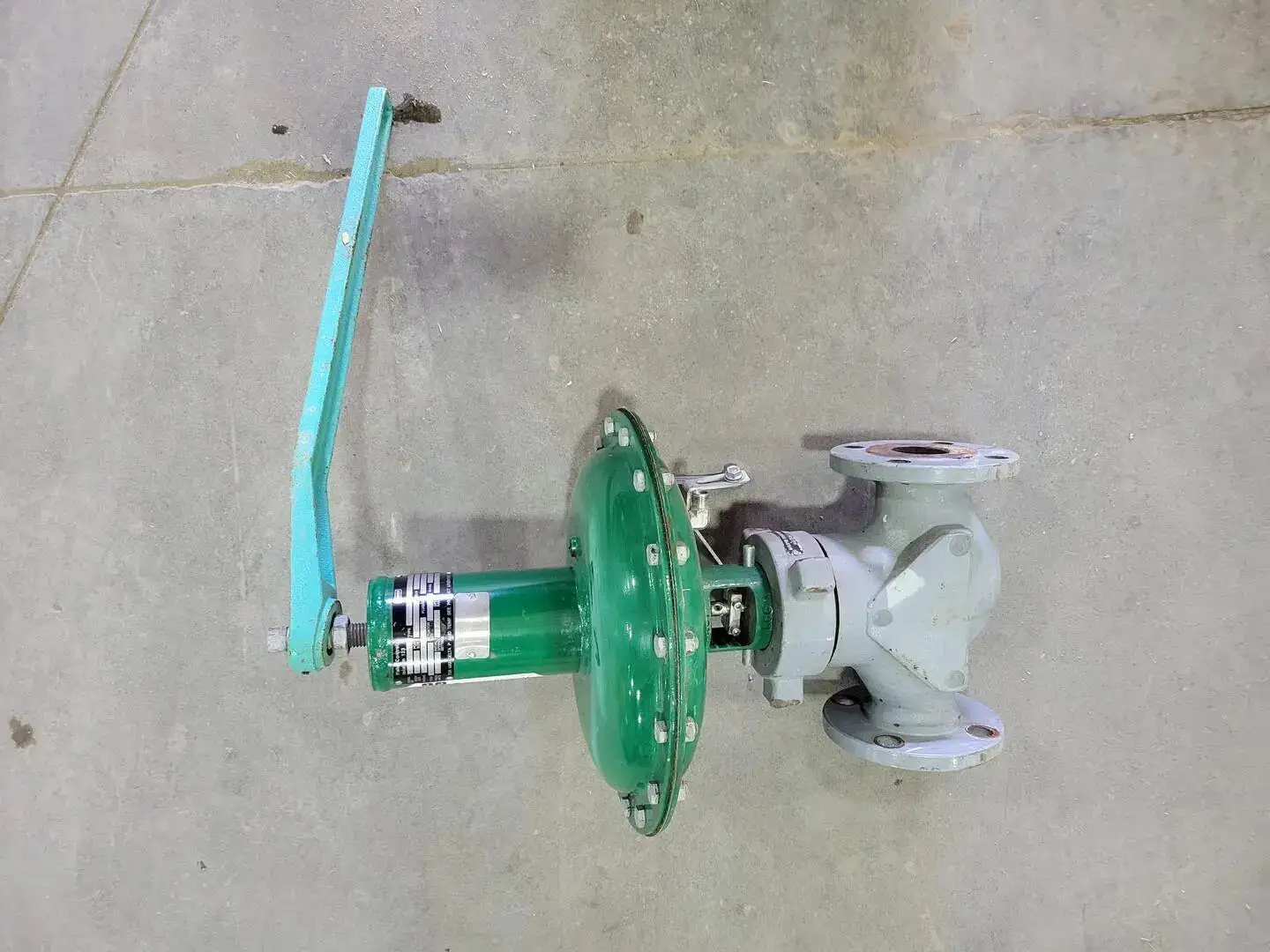 Spring-To-Close Actuator Size 40 W/ 2", Class 150, Globe Valve, B16.34