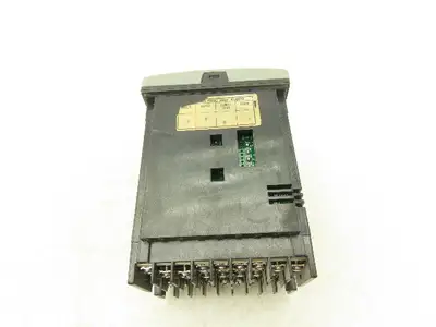 Honeywell DC2500-E0-0L00-100-00000-00-0 UDC2500 Temperature Controller Module