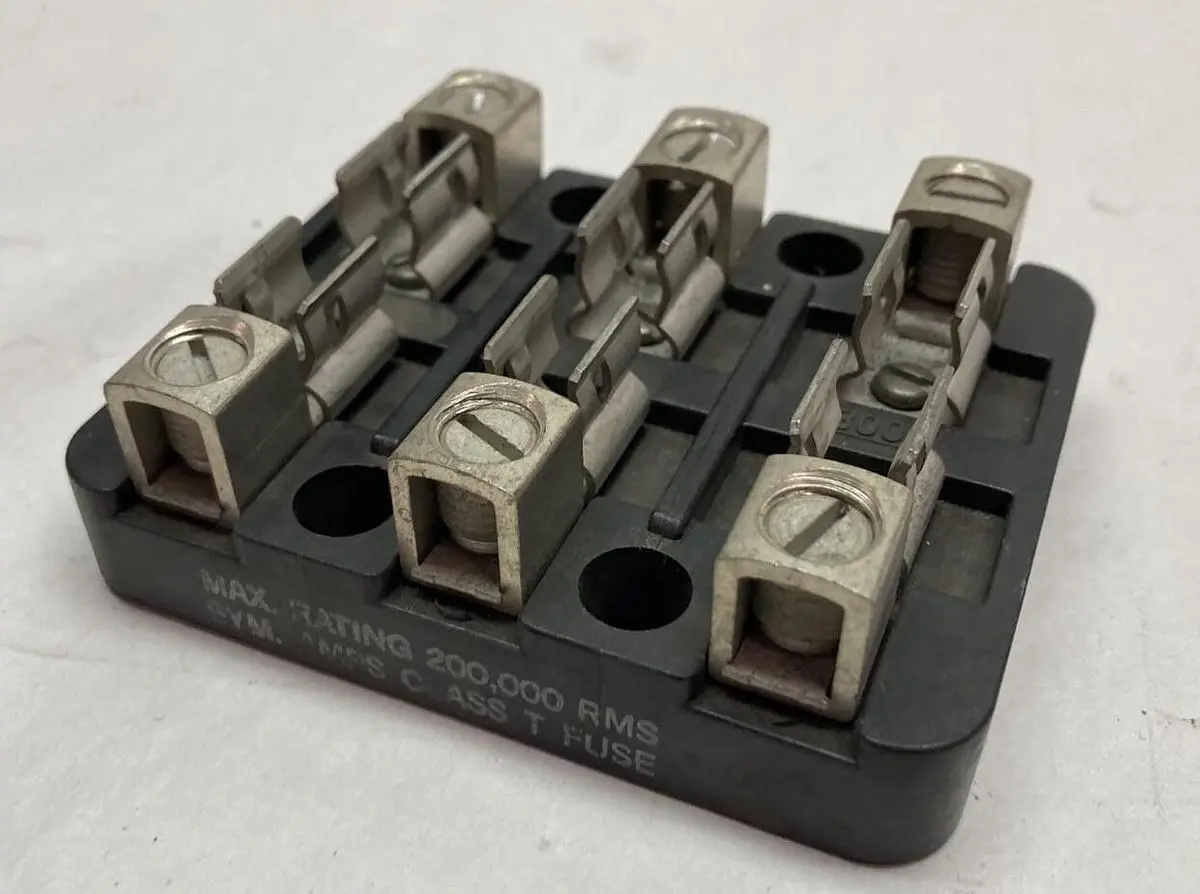 USED BUSSMANN 1B0066