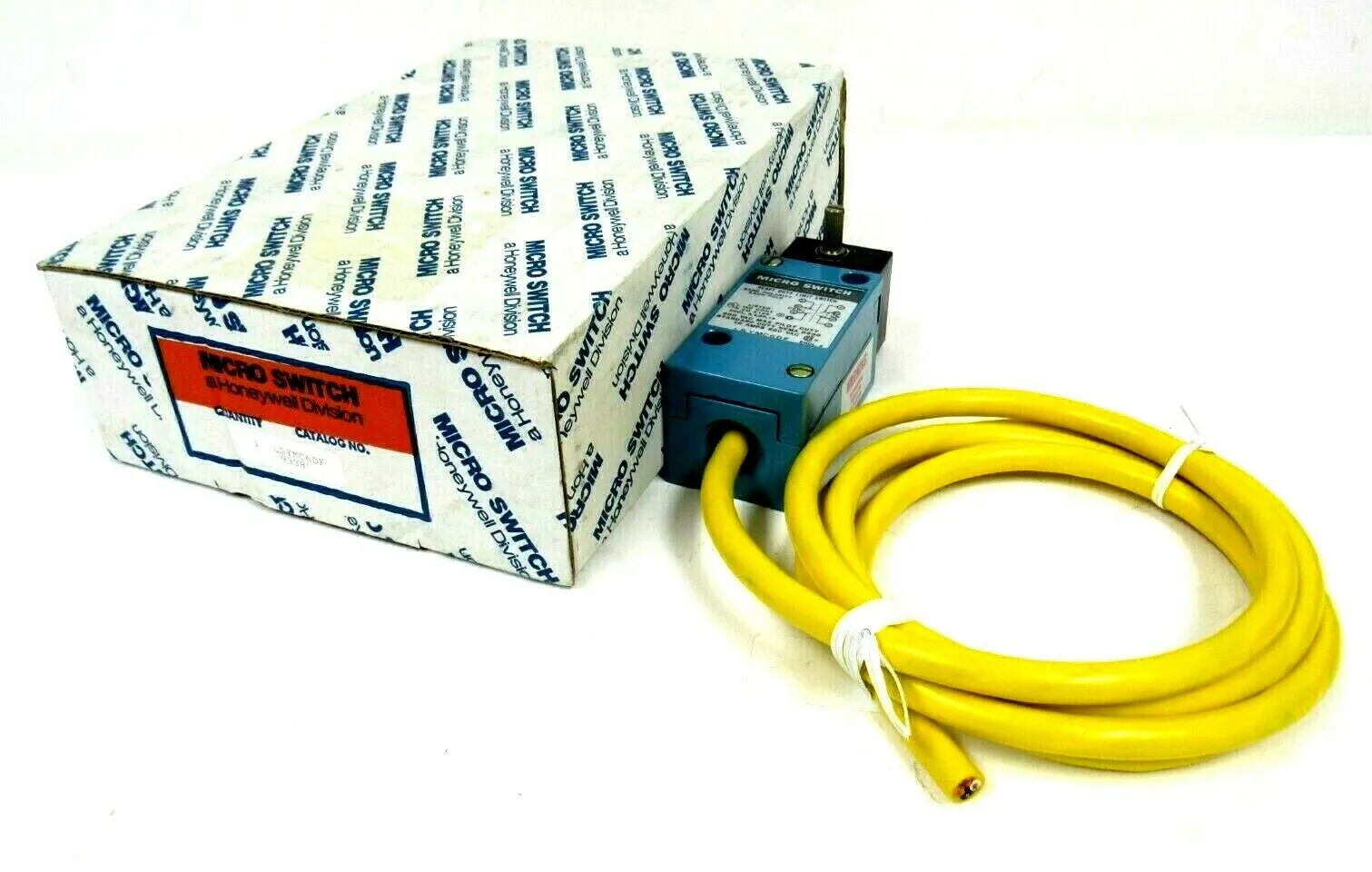 NEW MICRO SWITCH LSYMC6DF LIMIT SWITCH