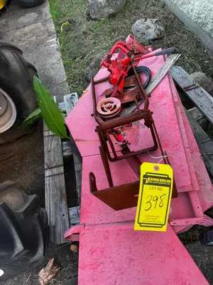 Used _UNKNOWN_ _UNKNOWN_ Sub-Compact & Compact Tractors Ohio US | Myron Bowling Auctioneers Inc #1518781