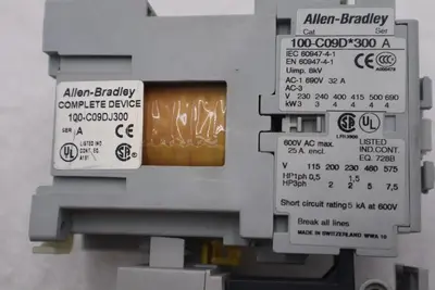 Allen Bradley 100-C09D300/100-C09DJ300 / 193-EECB/B DRIVES STOCK #B-1320