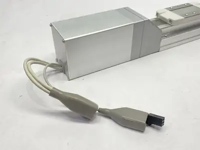 USED SMC SMC LEFS32A-300B-S5CP17