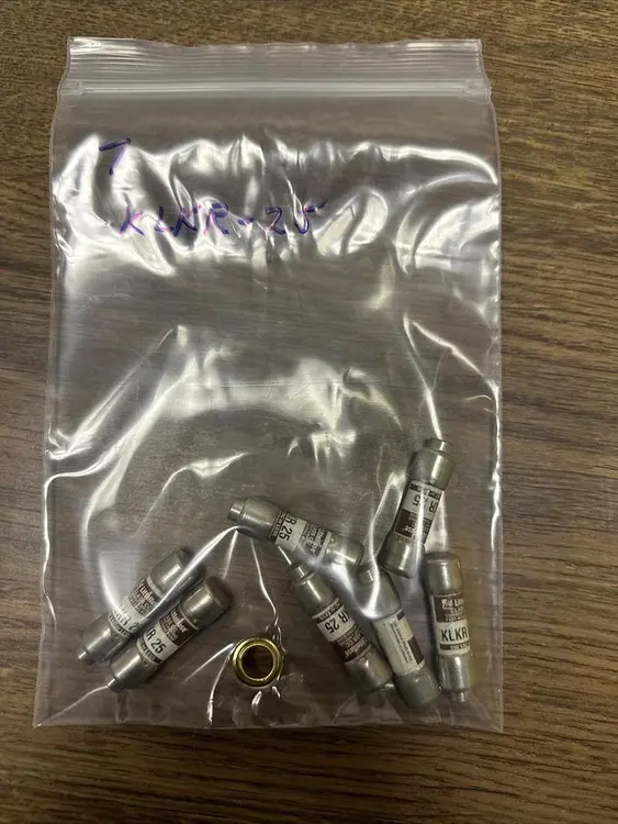 New | in-Stock LITTELFUSE KLKR-25 Miscellaneous Equipment (Electrical & Power) | Surplus Asset Holdings #1202299