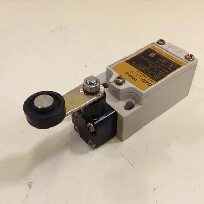 USED OMRON D4D-2120
