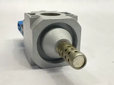 HE-D-MIDI | Festo  Manual On/Off Valve 170682 - Used