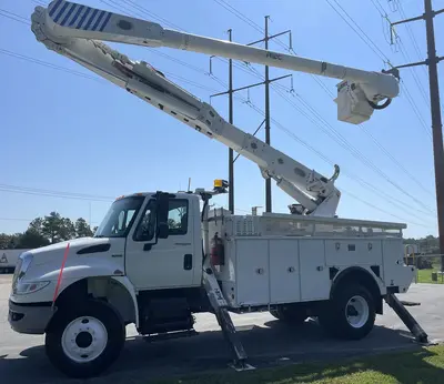Used 2013 INTERNATIONAL 4300 UTILITY BUCKET Bucket (boom) trucks Virginia US | Proxy Equipment #1377842