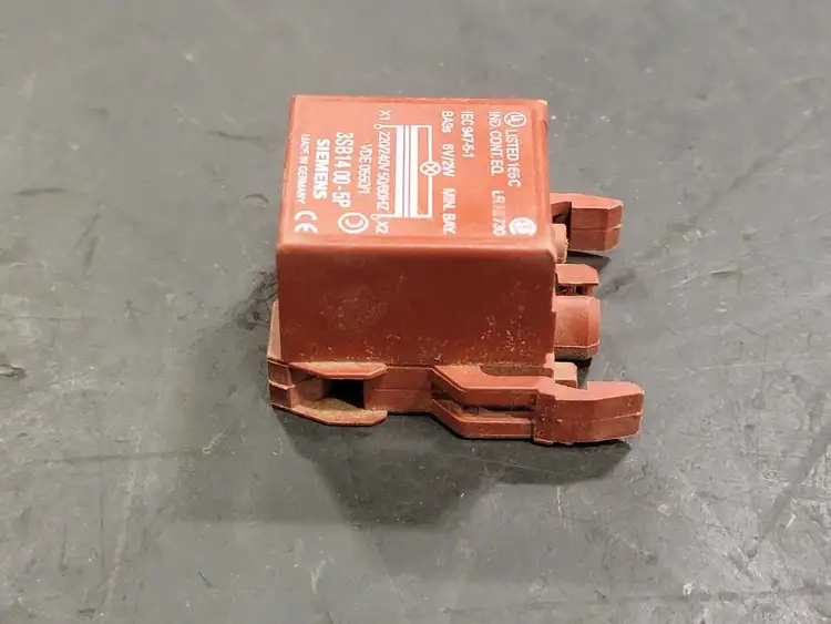Used SIEMENS 3SB1400-5P Lighting British Columbia CA | Lenmark #253869