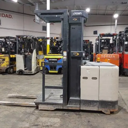USED 2016 CROWN SP3510-30