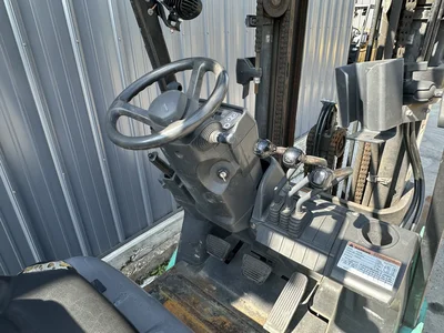 Used MITSUBISHI FGC25N Liquid Propane Forklifts Michigan US | KD Equipment Sales #1548815