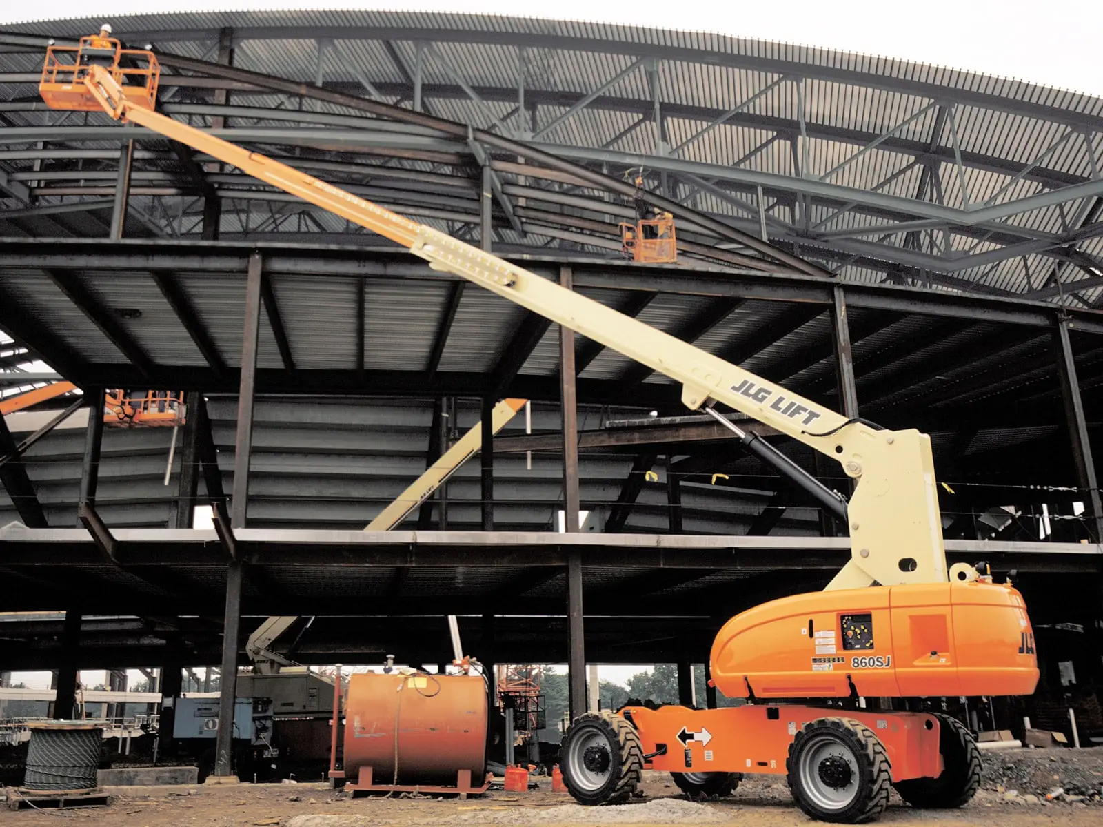 USED 2014 JLG 860SJ