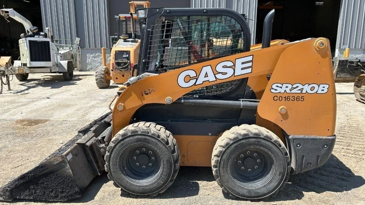 USED 2021 Case SR210B