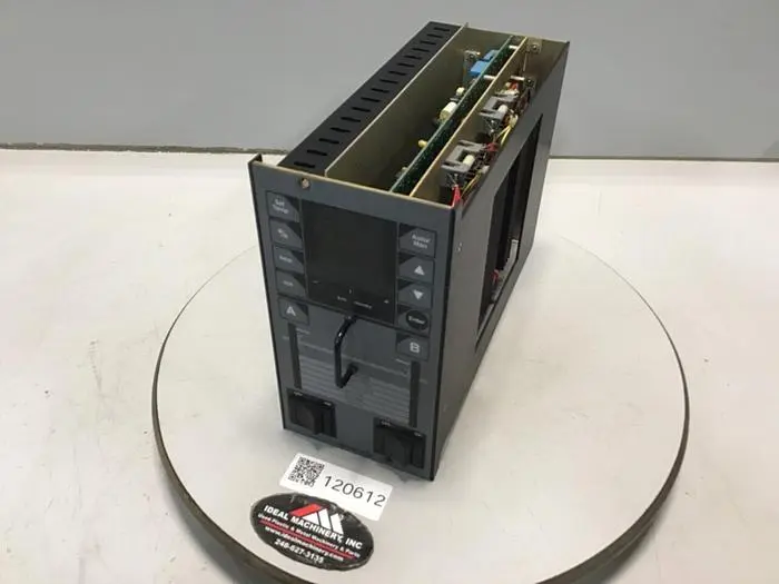 USED HUSKY 9152
