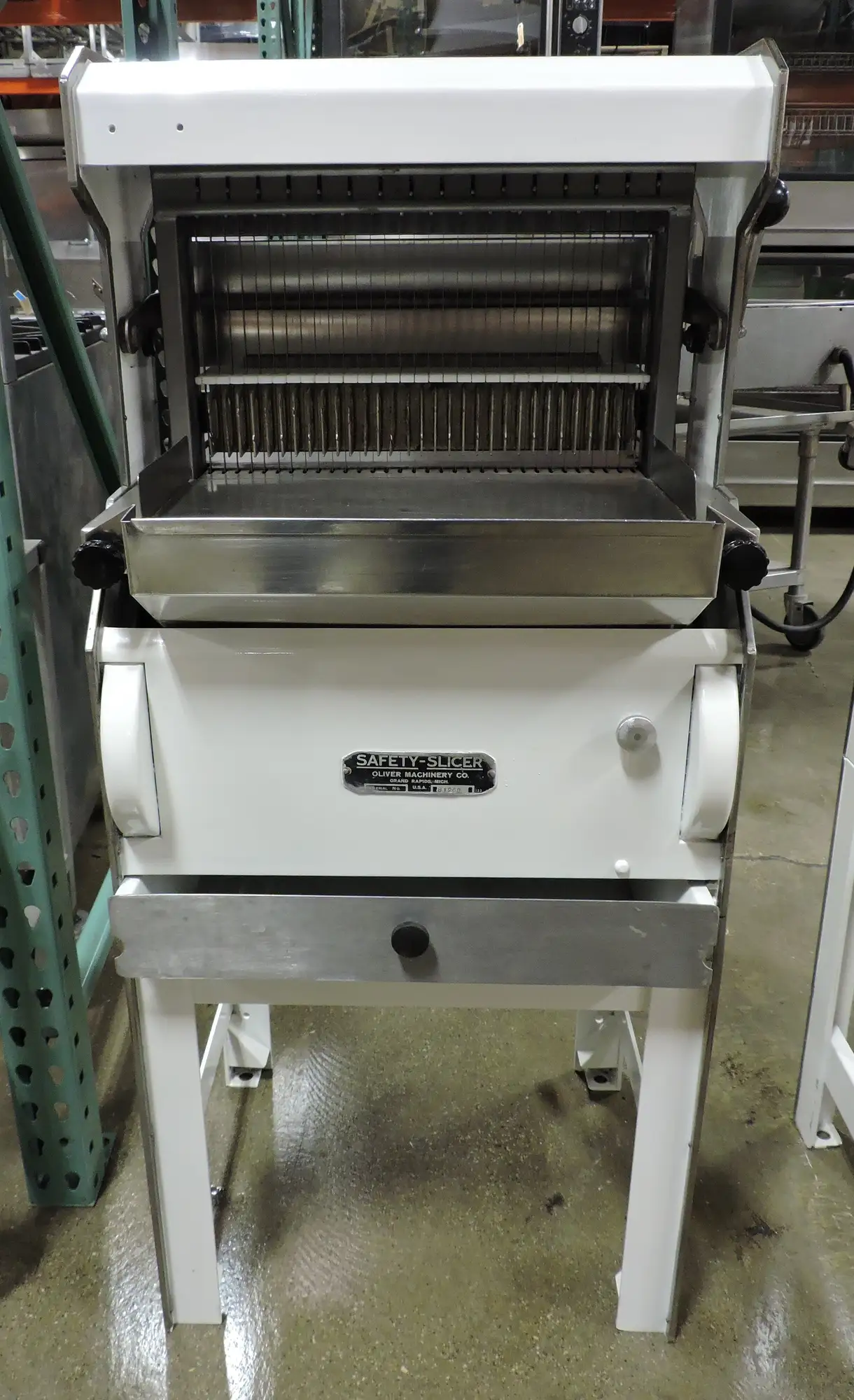 Refurbished Oliver 777 1/2" Cut Commercial Bread Slicer (**New Blades**)