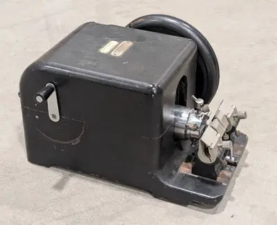 AO Spencer 820 microtome RUNS GREAT (599706)