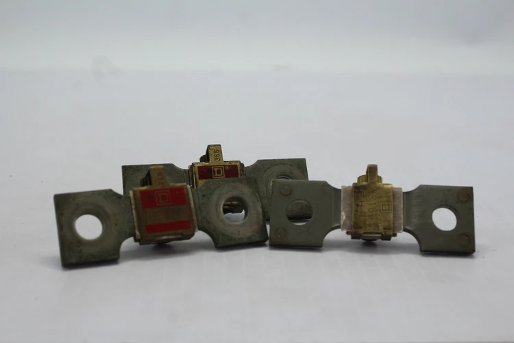 Used Square D CC180 Motor Control Parts California US | Davliegogo LLC #1707512