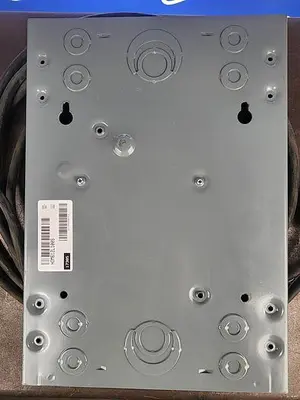 USED SQUARE D HOM6-12L00