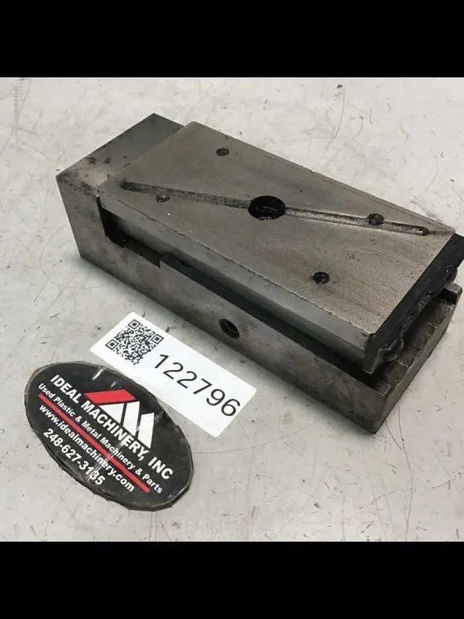 USED METAL FABRICATOR LEVELING PAD