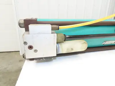 Tox Pressotechnik S15.30.200.6 Powerpackage Air/Oil Cylinder 200mm Stroke 6bar