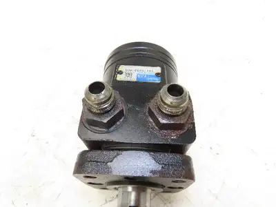 Char-Lynn Eaton 101-1033-009 Hydraulic Motor SW/62U PowerBoss SW/62U Sweeper.