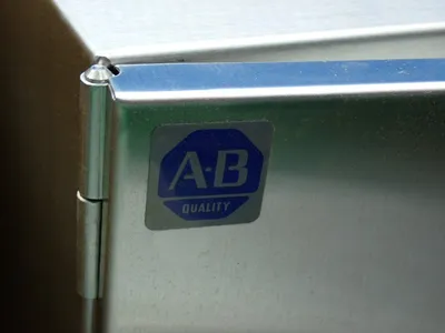 NEW ALLEN BRADLEY 1494FCNP30