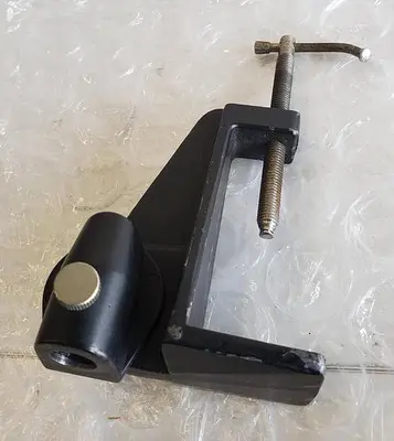 MAGNIFYING LAMP BRACKET BASE