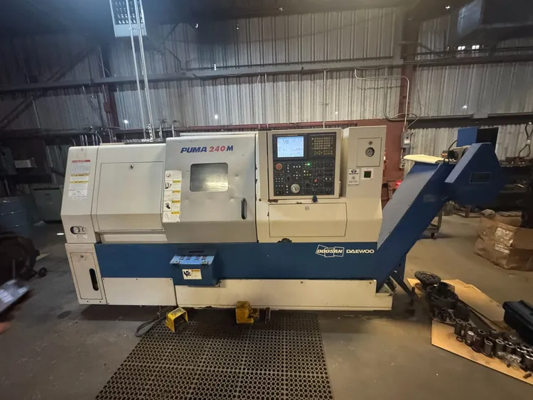 Used 2006 DOOSAN DAEWOO PUMA 240M CNC Lathes California US | Amiron Machinery #1513712