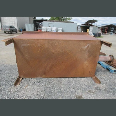800 Gallon Pump Box