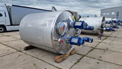 Hoeksma & Velt 6,000 Litre Stainless Steel Tanks | Perry Equipment (2)