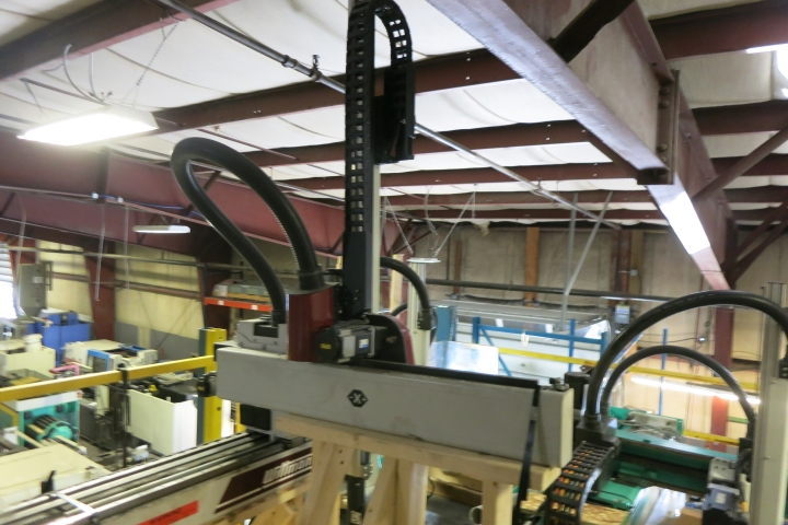 Used 2012 WITTMANN W811 Robots | Hunter Plastics #788783