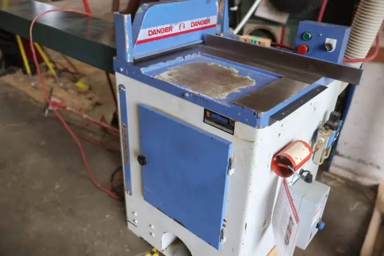 Used Furnimate CS 18-L Woodworking Radial Arm Saws British Columbia CA | Coast Machinery Group #1275715