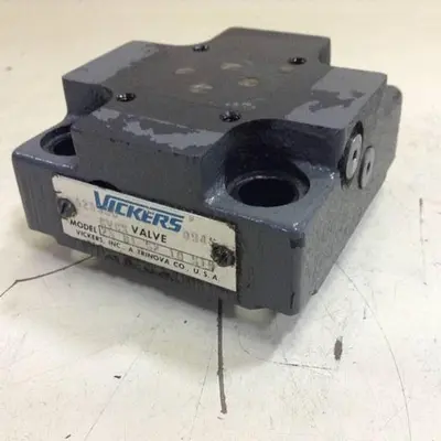 USED VICKERS CVCS25D1S210S19