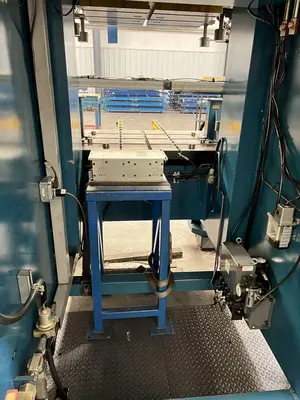 2011 KOMATSU OBS200-61 OBI / Gap Frame Press | Universal Press & Machinery (UPM) (8)