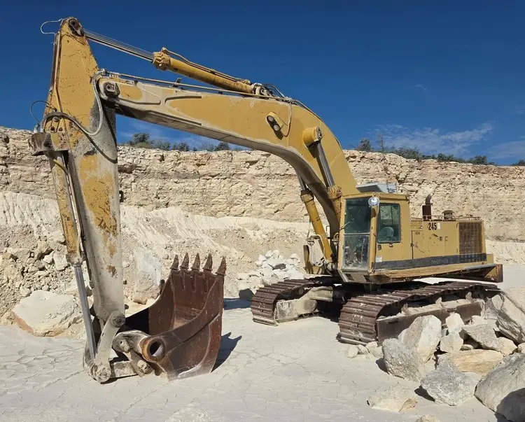 Used 1985 CATERPILLAR 245 Crawler Excavators Texas US | Proxy Equipment #1567992
