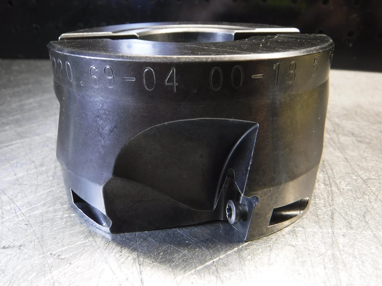 SECO 4" Indexable Facemill 1.5"Arbor R220.69-04.00-18 5 633 (LOC2414)