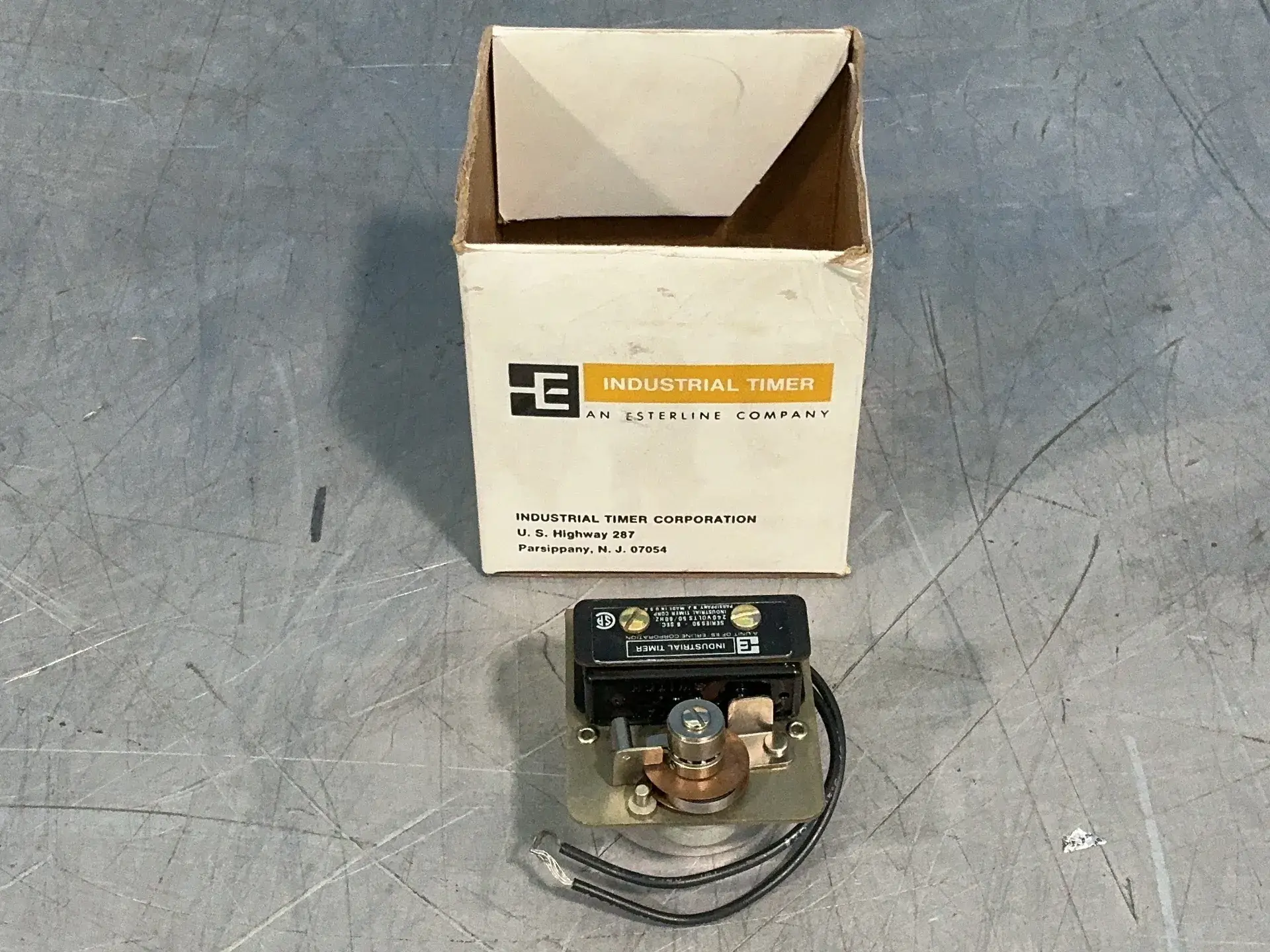 Used ESTERLINE CORPORATION SERIES90 Counters/Timers Ohio US | HGR 24 #1488461