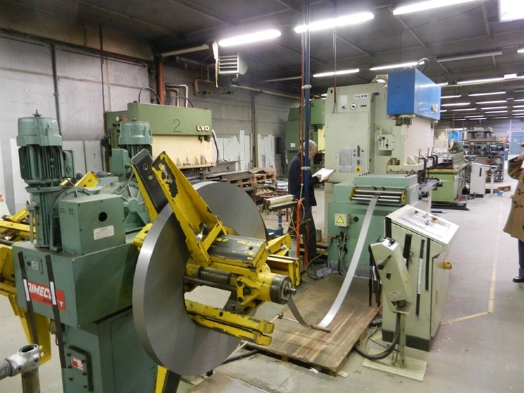 Used DIMECO DECOIL./ STRAIGHT LVD PUNCHPRESS + ROLLFORMING Coil Cradles & Straighteners BE | Apt International N.V #362594