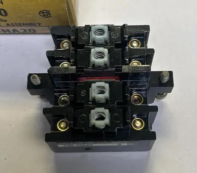 New | in-Stock ALLEN-BRADLEY 700-NA20 Miscellaneous Equipment (Electrical & Power) | Surplus Asset Holdings #1191769