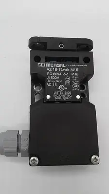 SCHMERSAL AZ 16-12zvrk-M16 IEC 60947-5-1 Ui 500V Uimp 6kV AC-15