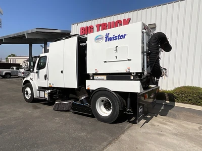 Used 2017 FREIGHTLINER M2 Street Sweeper California US | Big Truck & Equipment #1412301