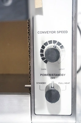 NEW TOASTMASTER ELECTRIC CONVEYOR TOASTER MODEL TCT1 350 SLICES PER HOUR